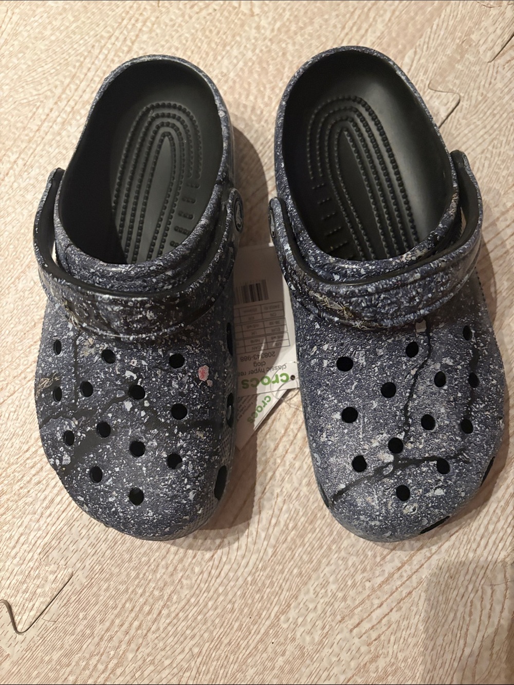 CROCS Hyper Real Black Grey Speckle Retro Clogs NEW. W8 M7